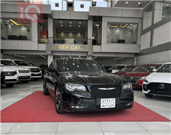کرایسلەر 300